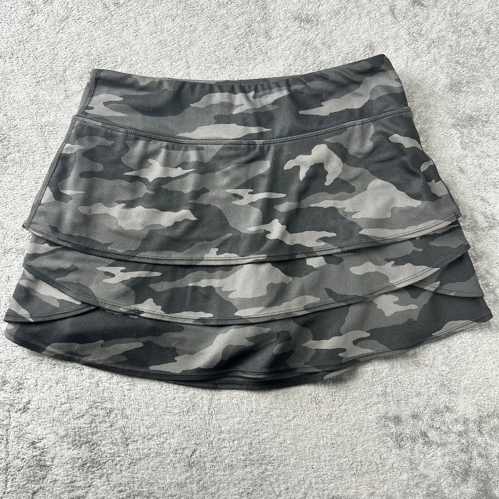 Athleta Girl Camo Lux Swing Skort Gray Black Camouflage XL 14 Activewear Skirt